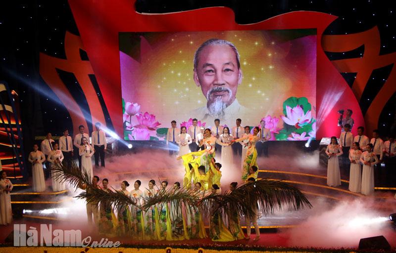 "Sáng mãi niềm tin theo Đảng" - Chương trình Nghệ thuật đặc sắc chào mừng thành công Đại hội Đảng bộ tỉnh lần thứ XX