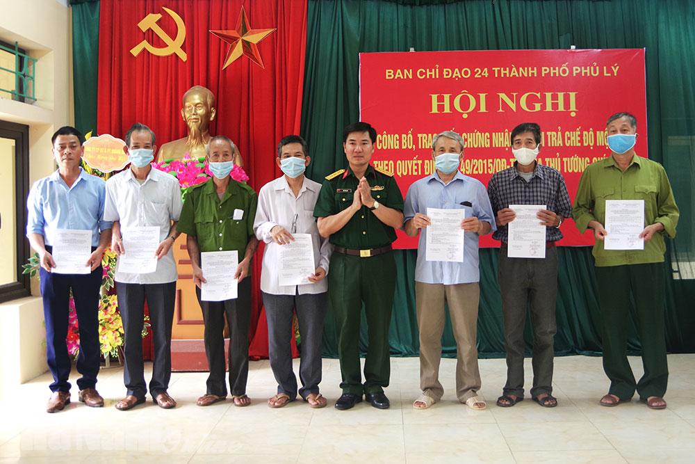 Thành phố Phủ Lý chi trả chế độ đợt 10 cho 171 dân công hỏa tuyến