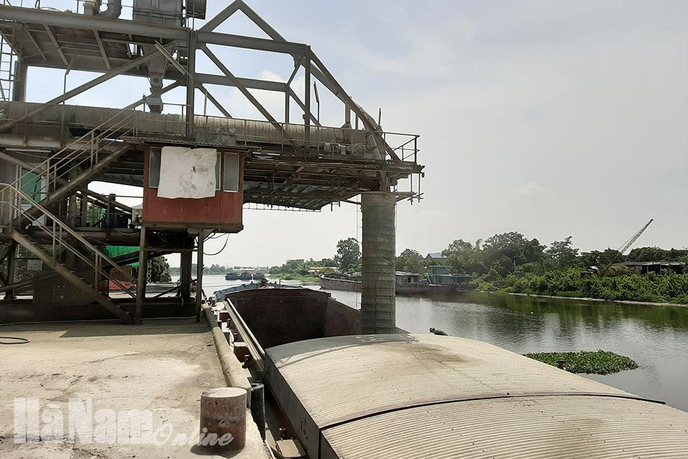 Thúc đẩy sản xuất sản phẩm công nghiệp chủ lực