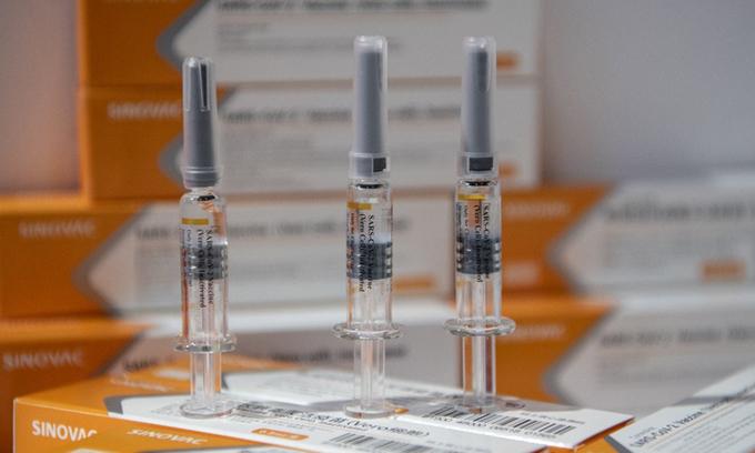 Trung Quốc nói vaccine Covid-19 sẵn sàng vào tháng 11
