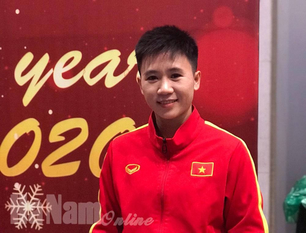 Tuyết Dung được CLB Bồ Đào Nha mời tham gia thi đấu