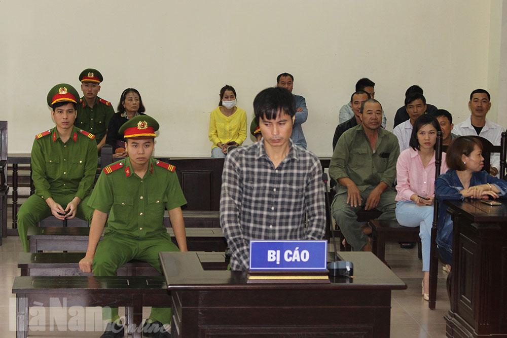 Xét xử vụ án lừa đảo, chiếm đoạt tài sản của các chủ cửa hàng gas địa bàn Bình Lục, Lý Nhân