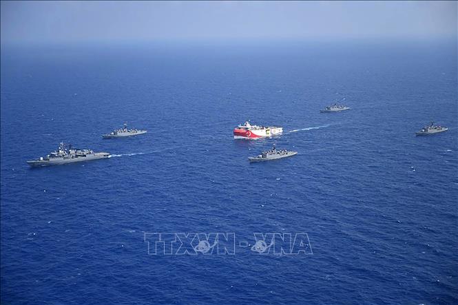 NATO: Hy Lạp và Thổ Nhĩ Kỳ lập đường dây nóng nhằm tránh đụng độ tại Địa Trung Hải