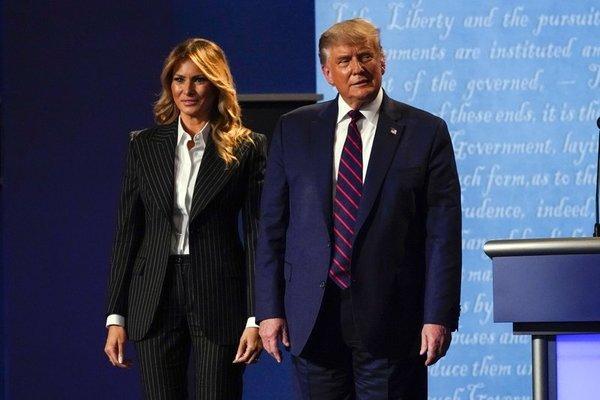 Tổng thống Trump và Đệ nhất phu nhân Mỹ mắc COVID-19