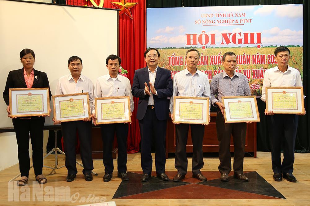 Triển khai kế hoạch sản xuất vụ xuân năm 2021