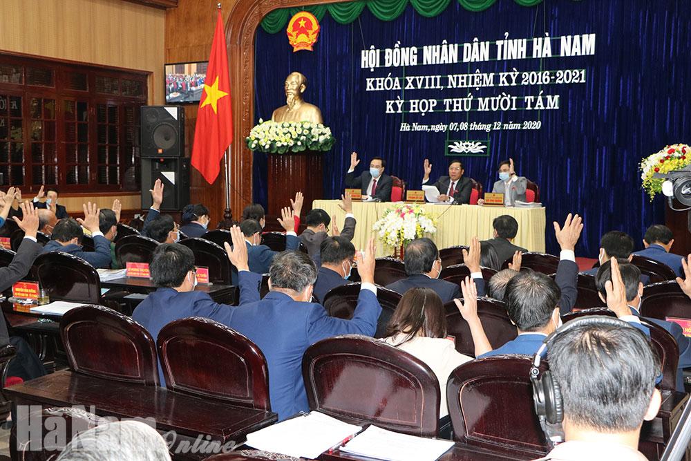 Kỳ họp thứ 18 HĐND tỉnh tiếp tục nội dung chất vấn, trả lời chất vấn và bế mạc