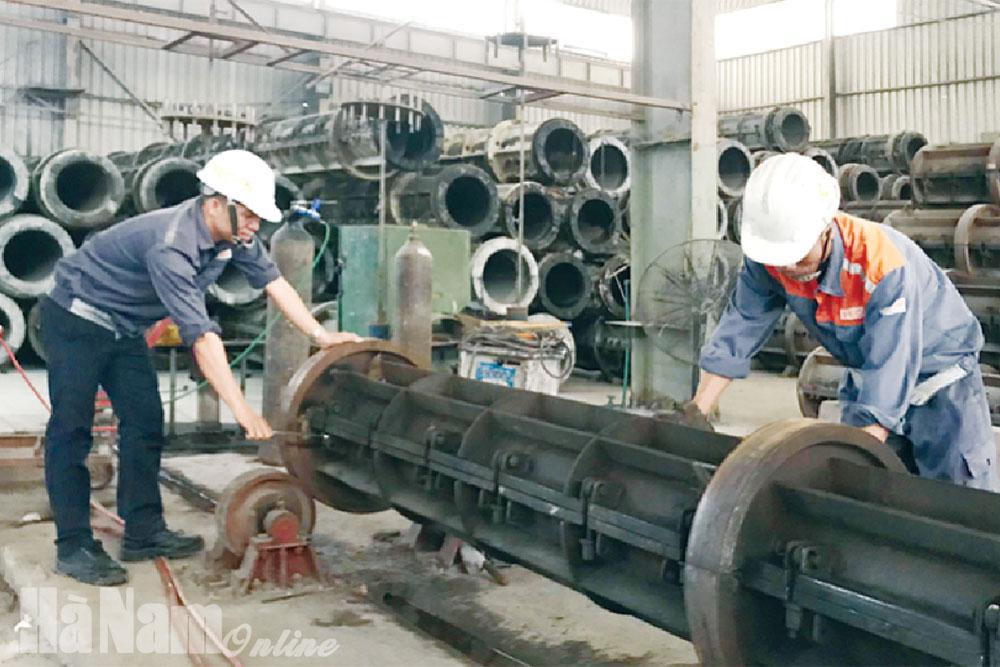 Doanh nghiệp ngành xây dựng nỗ lực vượt khó, ổn định sản xuất