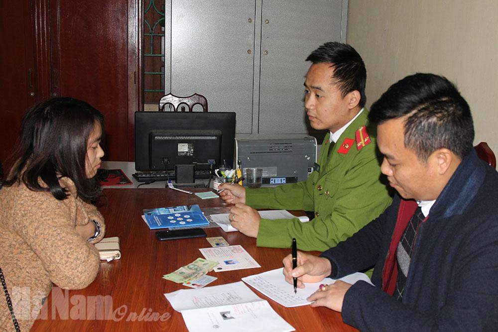 Công an tỉnh tạm giữ đối tượng làm giả tài liệu của cơ quan, tổ chức