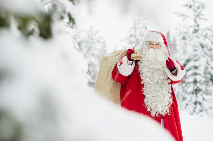 Vì sao ông già Noel mặc áo màu đỏ?