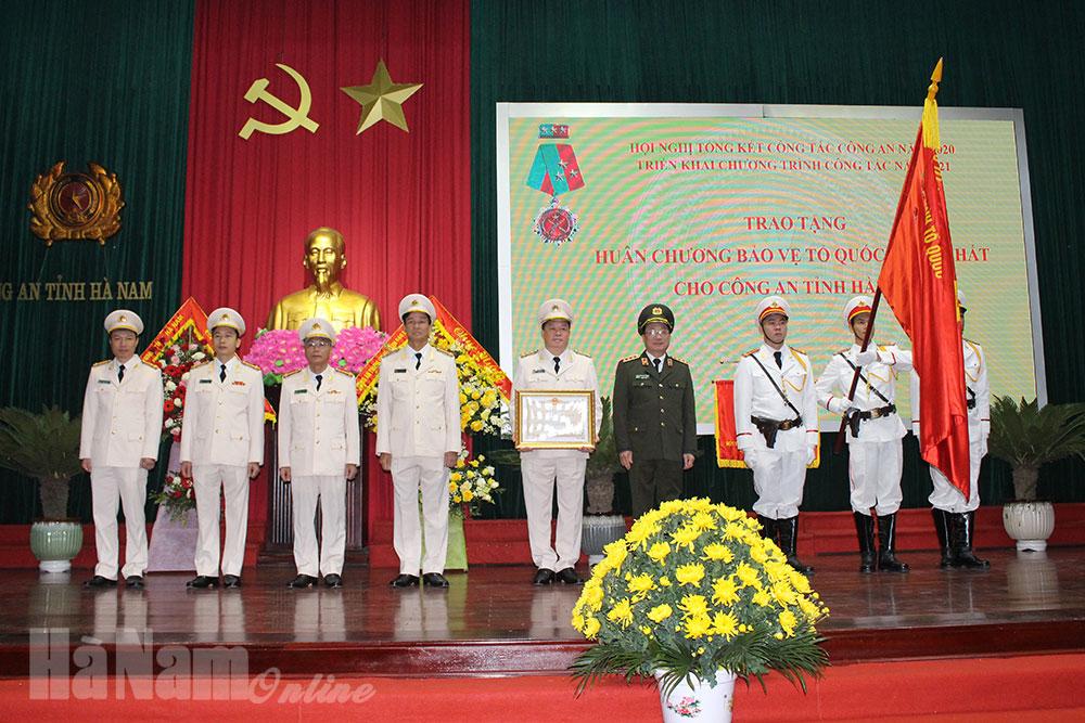 Công an tỉnh tổng kết công tác năm 2020 và đón nhận Huân chương Bảo vệ Tổ quốc hạng Nhất