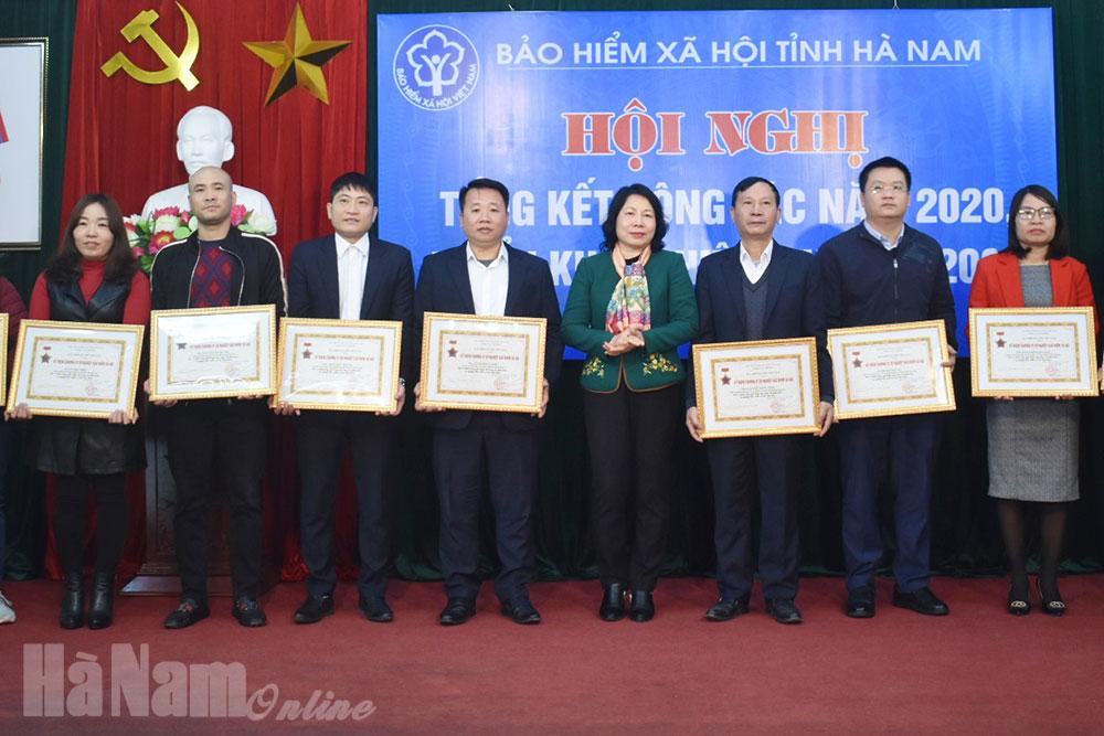 Bảo hiểm xã hội tỉnh tổng kết công tác năm 2020