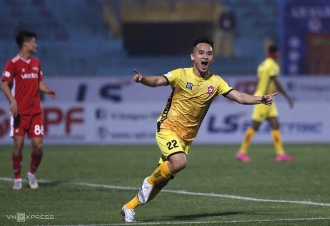 Viettel thua trận ra quân V-League