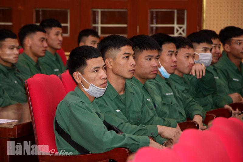 Hơn 150 công dân hoàn thành nghĩa vụ quân sự được giới thiệu việc làm