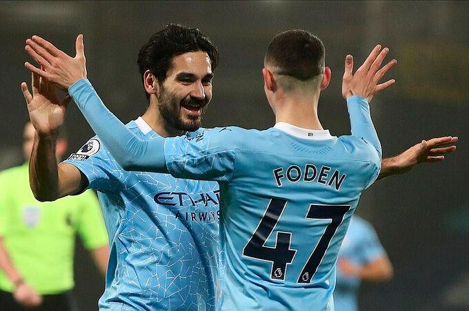 Man City soán ngôi đầu của Man Utd