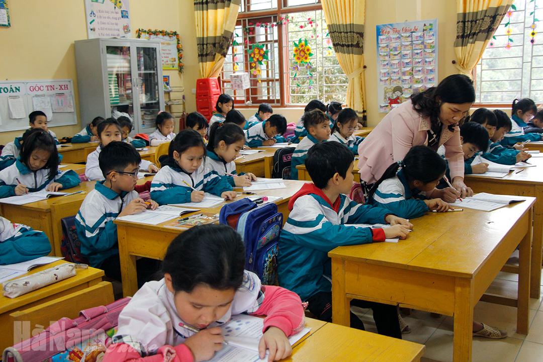 Lý Nhân tổ chức hội thảo thực hiện chương trình giáo dục phổ thông và sách giáo khoa mới