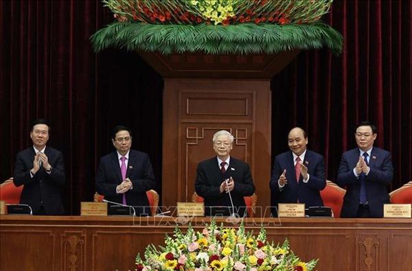 Danh sách Bộ Chính trị, Ban Bí thư và Chủ nhiệm Uỷ ban Kiểm tra Trung ương khoá XIII