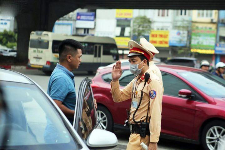 Các lỗi cơ bản mà người lái ô tô phải tránh để không bị phạt