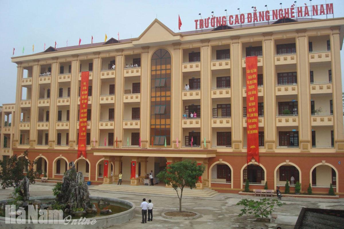 Doanh nghiệp hỗ trợ khu cách ly y tế tập trung mượn giường phục vụ người bệnh