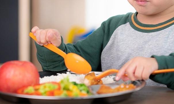 Ăn uống giúp trẻ tăng đề kháng chống nCoV