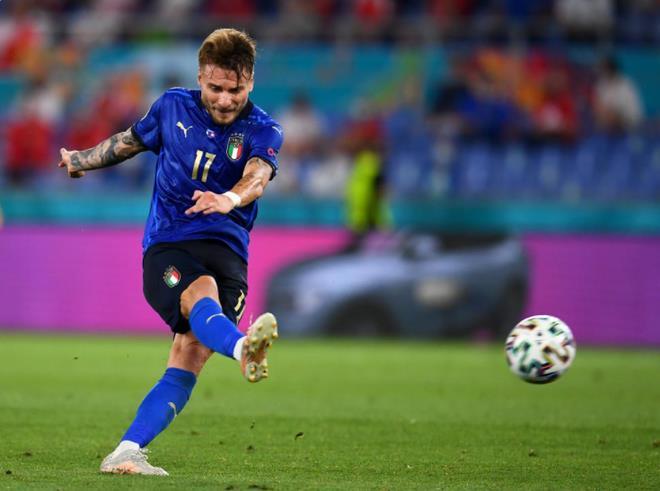 Thắng hủy diệt Thụy Sĩ, Italia chính thức vượt qua vòng bảng