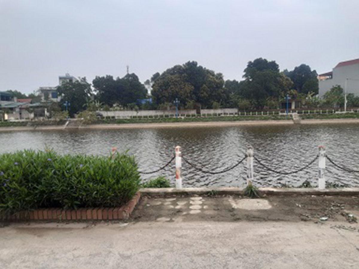 Một nam học sinh đuối nước tại hồ Lam Hạ