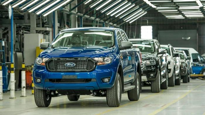 Ford Ranger lắp ráp tại Việt Nam chính thức xuất xưởng, giá bao nhiêu?