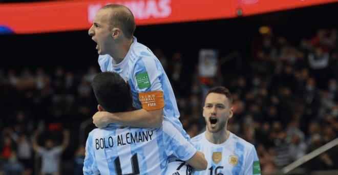Thắng nghẹt thở Nga, Argentina gặp Brazil ở bán kết World Cup futsal 2021