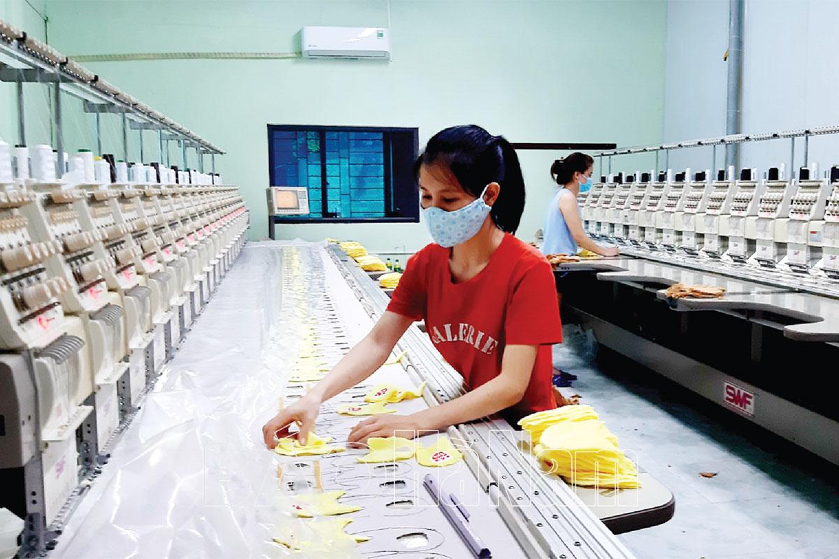 Hỗ trợ doanh nghiệp vượt qua khó khăn do đại dịch Covid-19