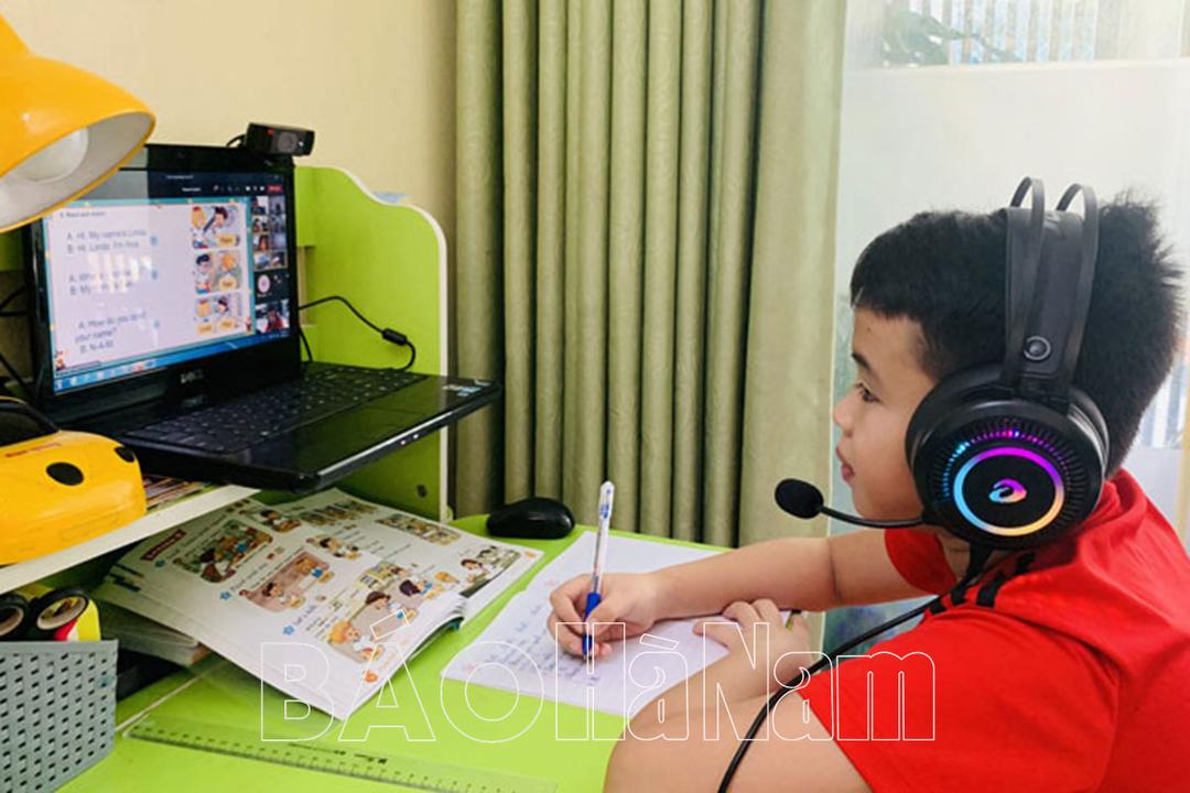 Bảo đảm nguồn điện phục vụ dạy và học online
