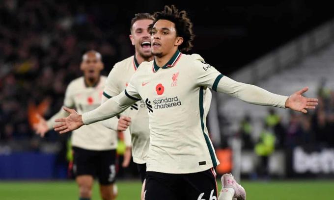 Liverpool thua trận đầu tiên ở Ngoại hạng Anh