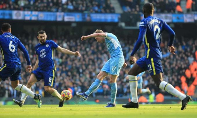 Man City hạ Chelsea nhờ tuyệt phẩm của De Bruyne