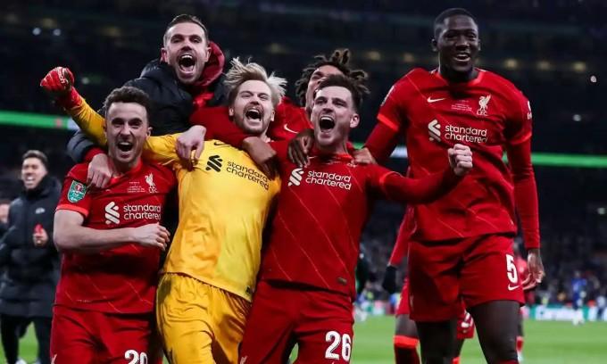 Liverpool thắng luân lưu Chelsea ở chung kết Cup Liên đoàn