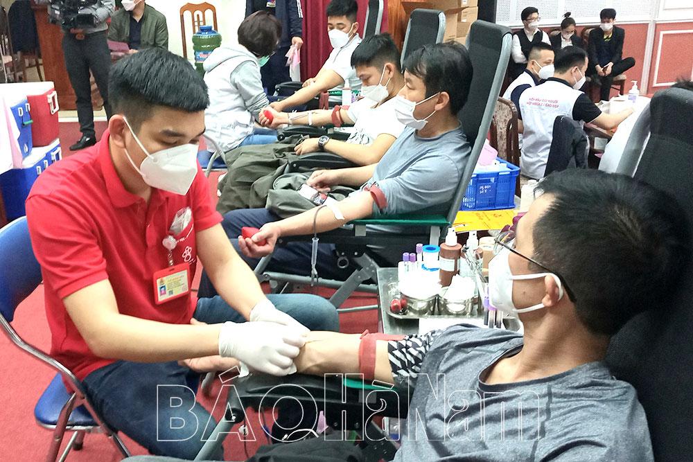 Đảng ủy Khối doanh nghiệp tỉnh tổ chức Lễ hội xuân hồng năm 2022