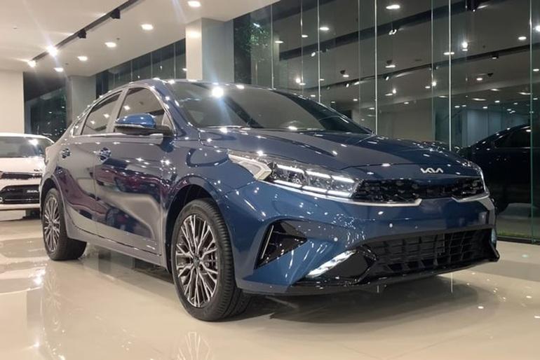 Kia K3 có bản mới giá 759 triệu đồng, tham vọng "bóp nghẹt" Hyundai Elantra