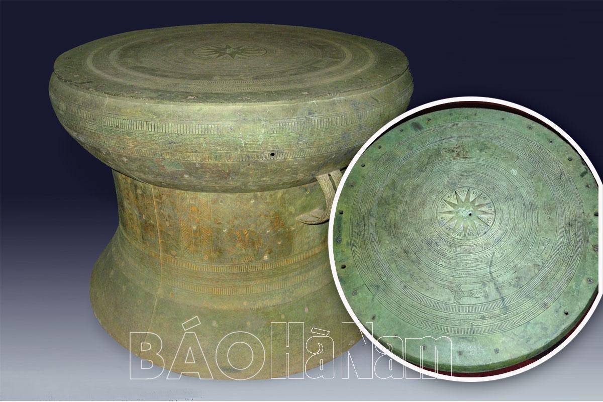 Chiếc trống đồng độc đáo ở Hà Nam