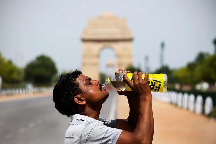 Vì sao nắng nóng ngày càng bất thường?