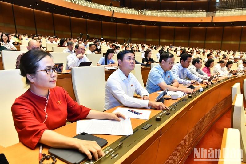 Quốc hội nhất trí giám sát tối cao kinh doanh bất động sản, phát triển nhà ở xã hội trong năm 2024