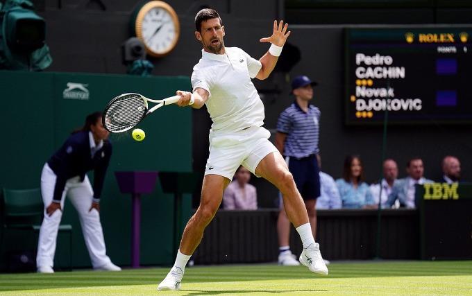Djokovic thắng trận thứ 29 liên tiếp tại Wimbledon