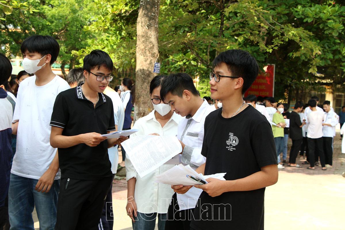 Thí sinh chính thức đăng ký nguyện vọng xét tuyển đại học trên hệ thống