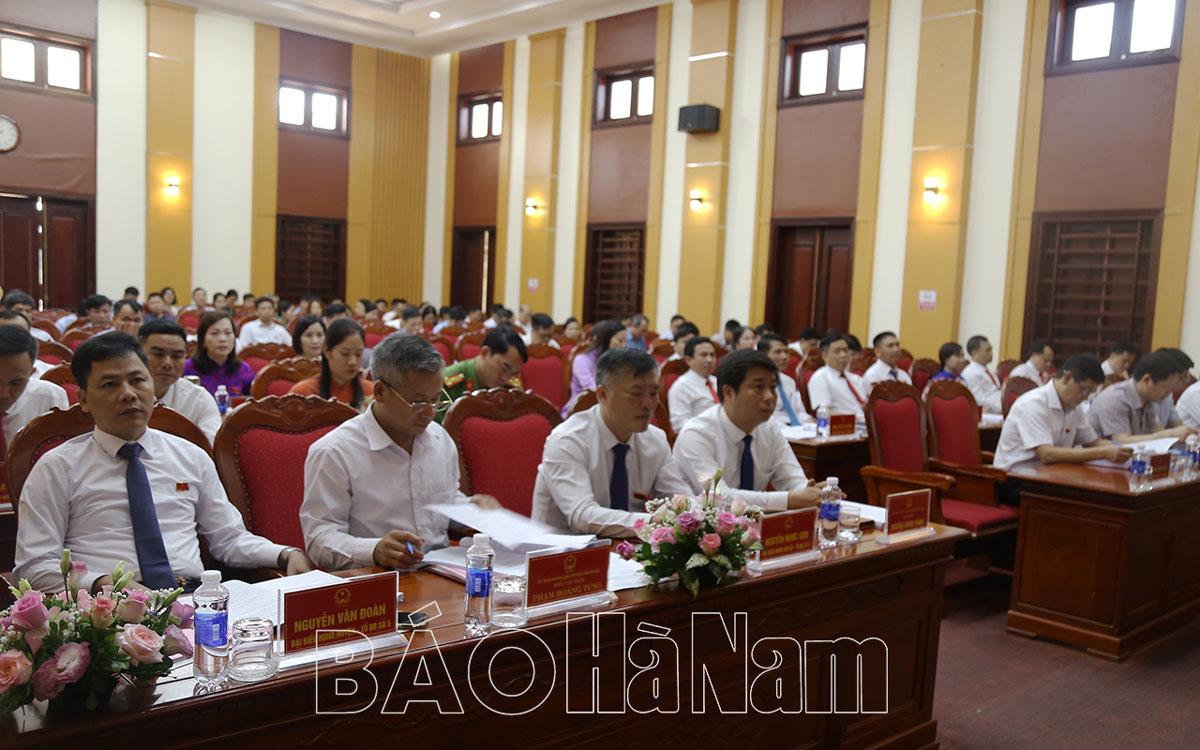 Kim Bảng khai mạc kỳ họp thường lệ giữa năm HĐND huyện