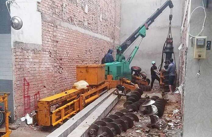 Xây nhà làm hư hại nhà hàng xóm giải quyết thế nào?