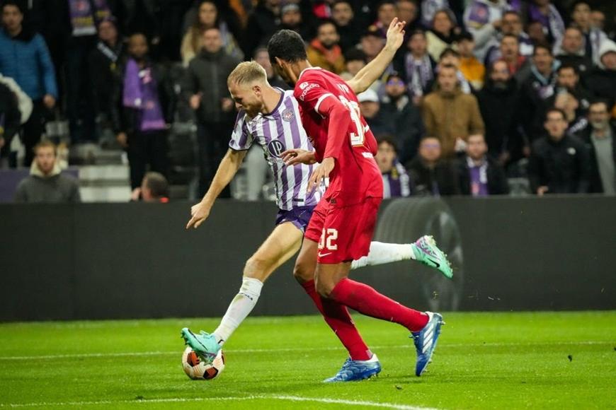 Liverpool gây thất vọng lớn tại Cúp C2