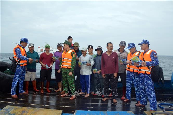 Cảnh sát biển Việt Nam và Trung Quốc: Xây dựng một vùng biển hòa bình, ổn định, tôn trọng pháp luật