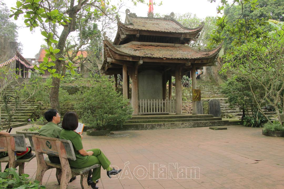 Bộ tượng Kim Cương chùa Đọi Sơn được công nhận Bảo vật quốc gia năm 2024