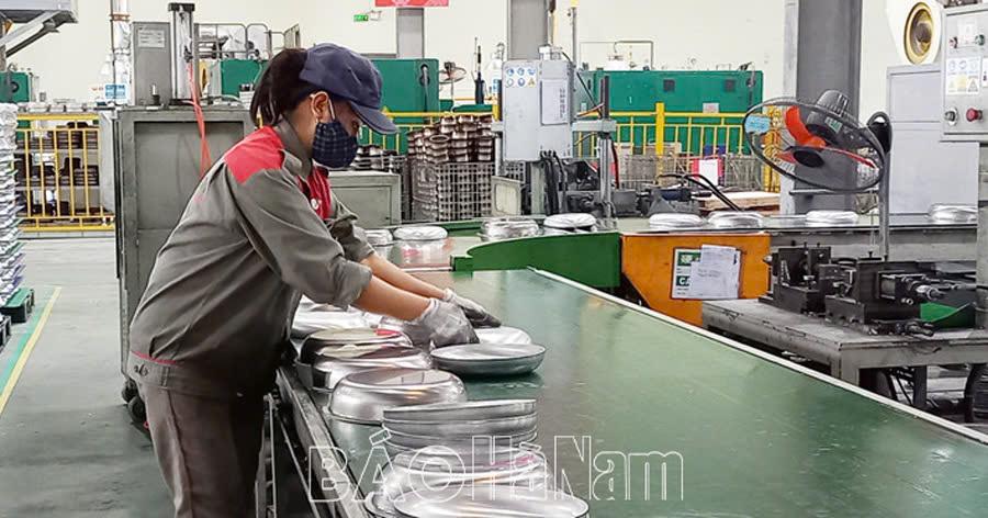 Chỉ thị của Thủ tướng Chính phủ về thúc đẩy phát triển doanh nghiệp nhỏ và vừa