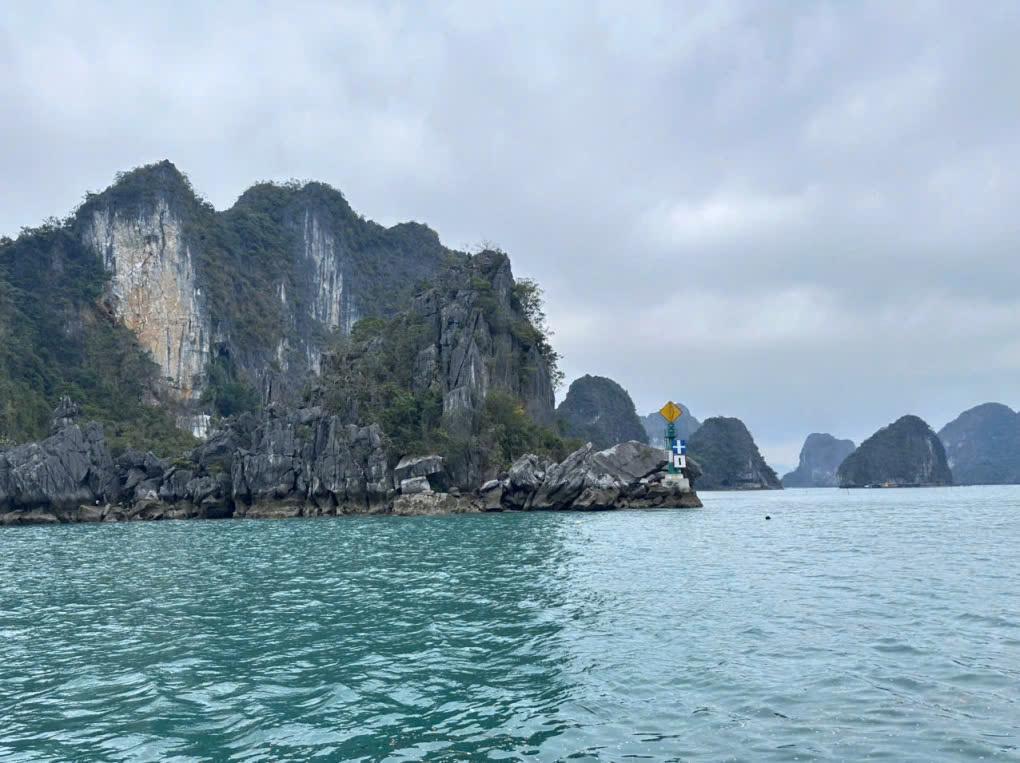 Miễn phí tour tham quan vịnh Bái Tử Long