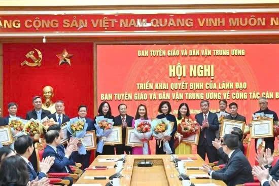 Cần bộ máy hành chính tinh, gọn, mạnh để đáp ứng yêu cầu cách mạng mới