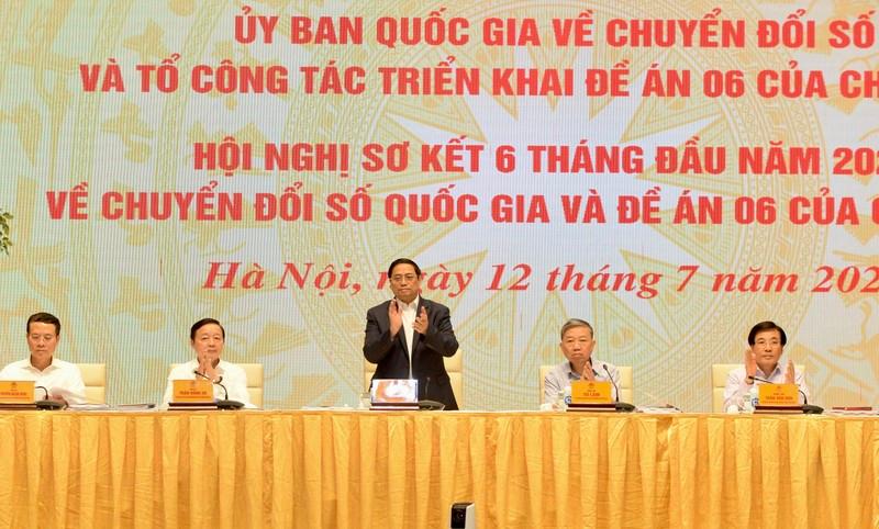 Thủ tướng Chính phủ Phạm Minh Chính chủ trì hội nghị sơ kết 6 tháng về chuyển đổi số quốc gia và Đề án 06