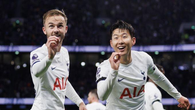 Son giúp Tottenham đòi lại đỉnh bảng Ngoại hạng Anh