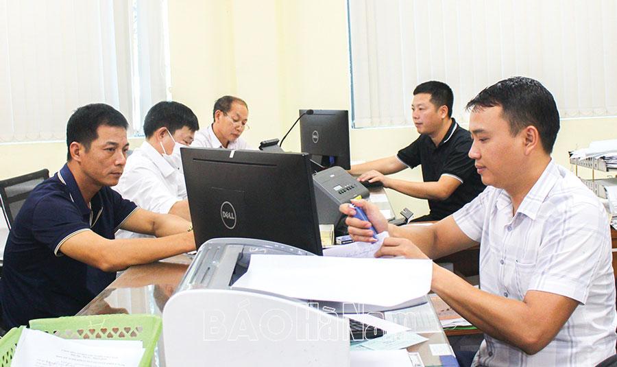 Phân định thẩm quyền giải quyết thủ tục hành chính của chính quyền cấp huyện